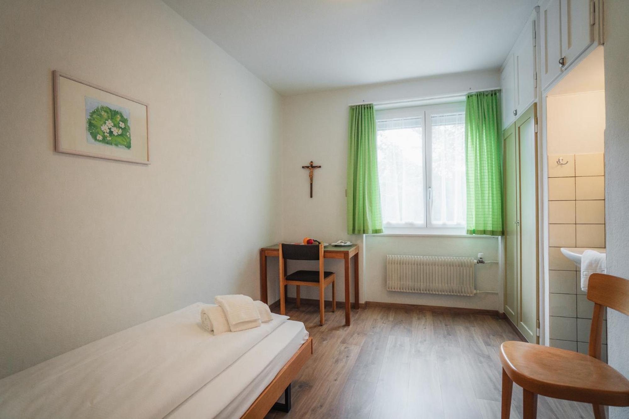 B&B Haus Schoenstatt Contactless- Check-In Бриг Екстер'єр фото