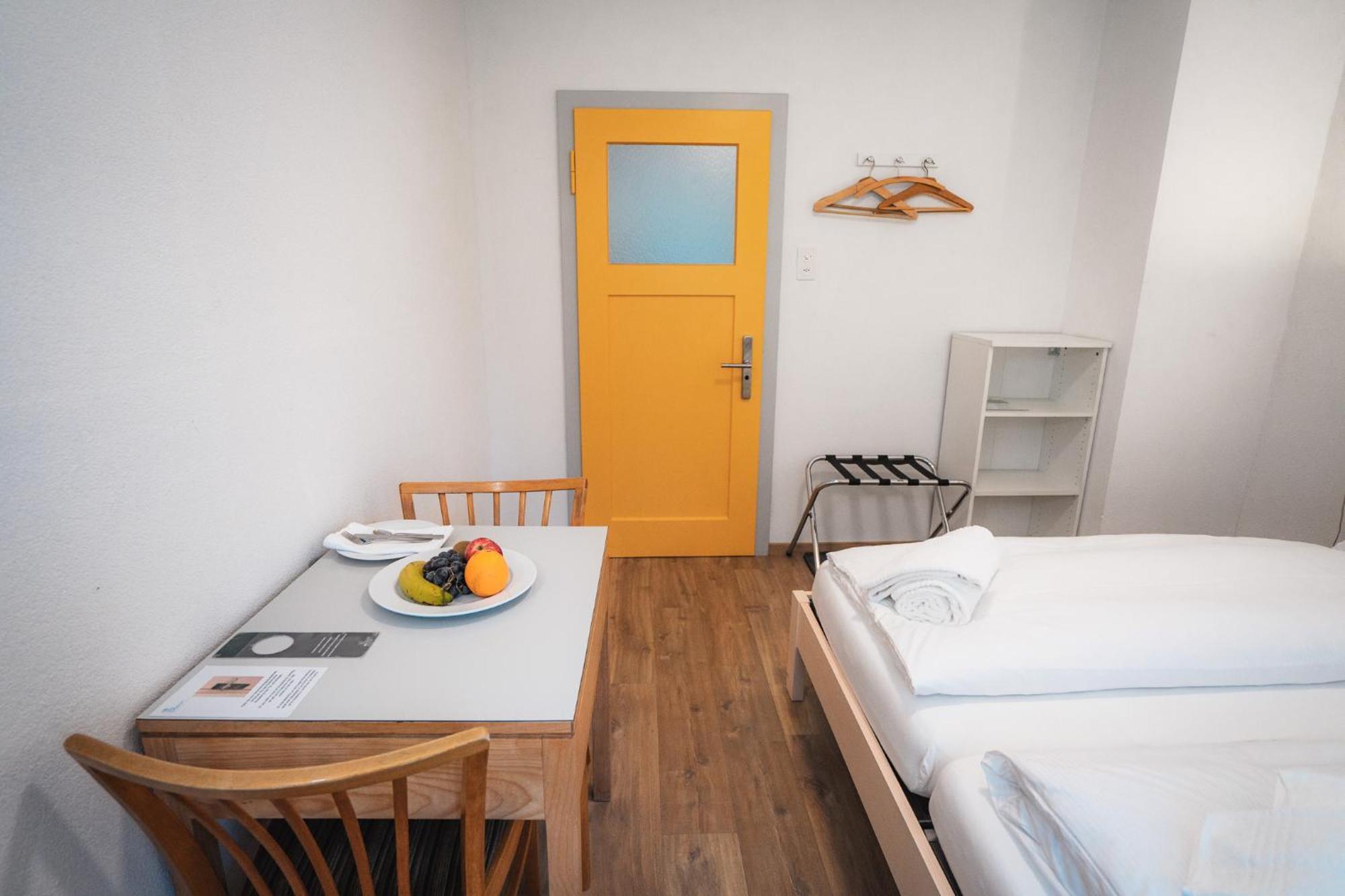 B&B Haus Schoenstatt Contactless- Check-In Бриг Екстер'єр фото